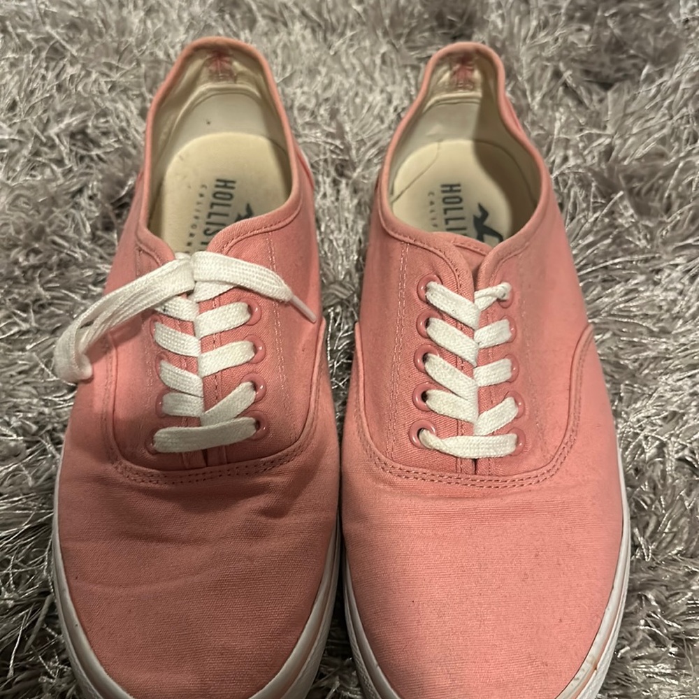 Men’s casual shoes pink